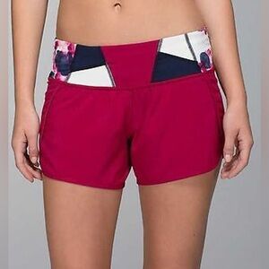 Lululemon Run Times Shorts Women’s Size 4 Bumble Berry/ Quilt 529